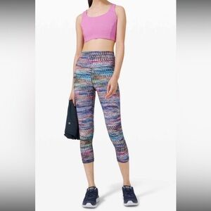 Lululemon Wunder Train High-Rise Crop tights size 4
